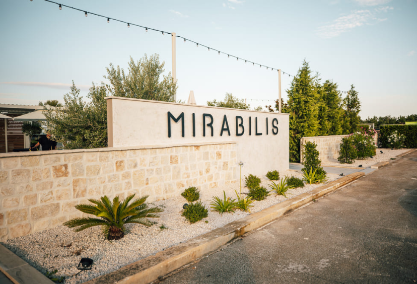 koncept-za-stvaranje-emocija-mirabilis-ljetnim-izdanjem-i-
prozorom-u-dalmaciju-nikog-nece-ostaviti-ravnodusnim-foto-20250723